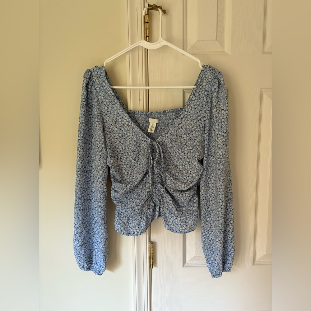 H&M Blue Floral Long Sleeve Top – Size S, Adjustable Ruching & Shirred Back